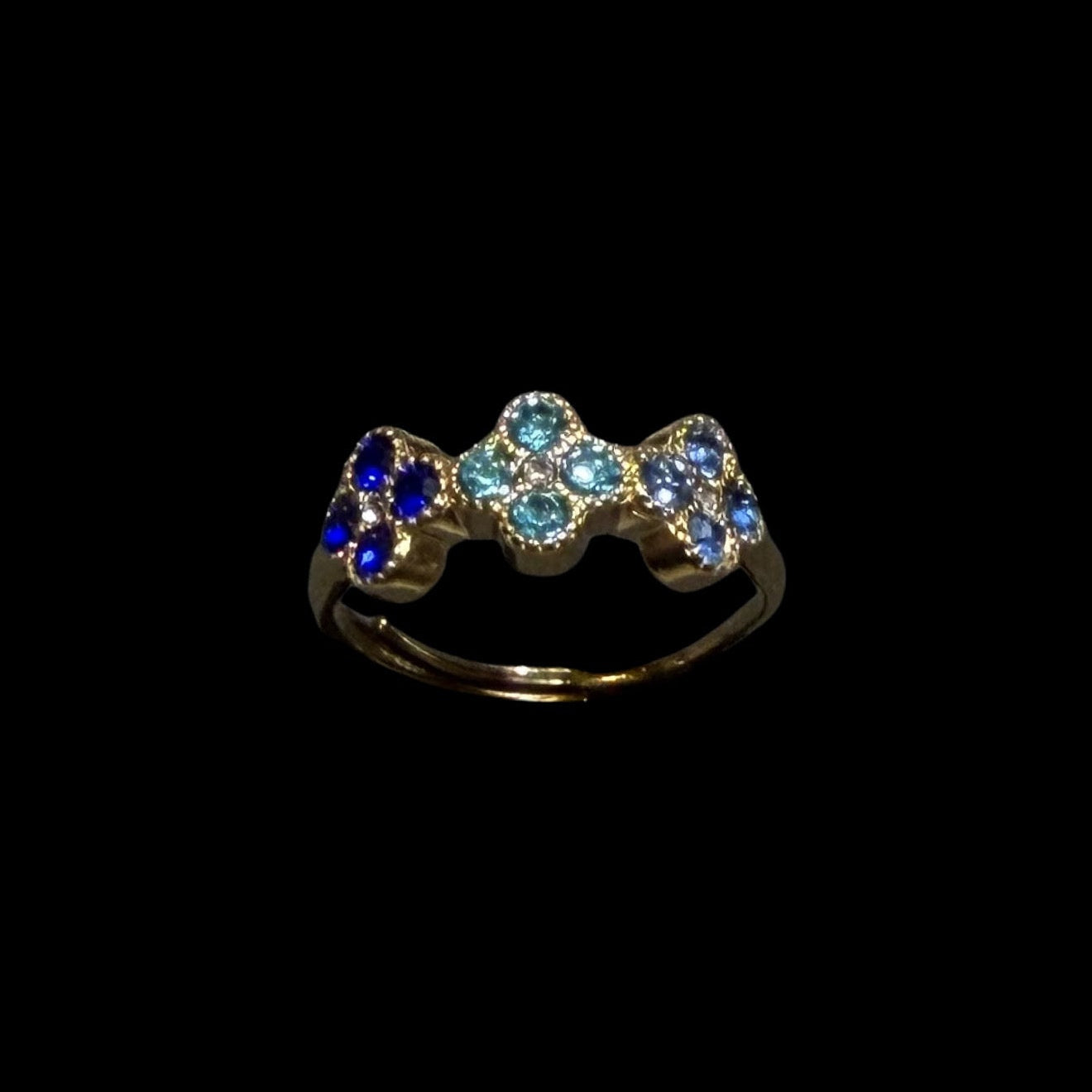 Bague en cristal bleu